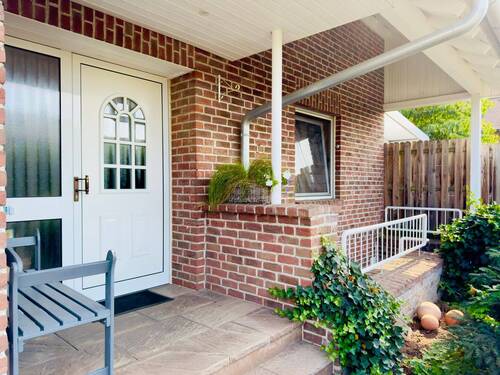 Eingang - 7 Zimmer Einfamilienhaus zum Kaufen in Kerpen