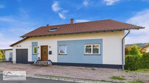 Kopie von Hier scannen! - 15 MINUTEN VON L-SCHENGEN: WOHNHAUS MIT 6 SCHLAFZIMMERN EINLIEGERWOHNUNG IN TOP-WOHNLAGE!
