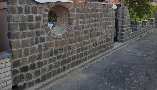 Gartenmauer - 5 Zimmer Bungalow zum Kaufen in Rodgau