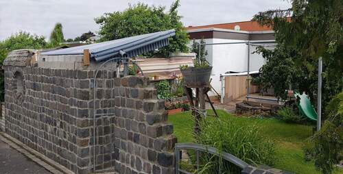 Gartenmauer / -tor - 5 Zimmer Bungalow in Rodgau