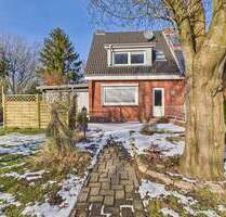 **Reihenendhaus mit Traumgrundstück** - Husum