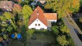Hausansicht vom westseitigem Garten - 