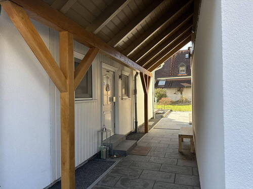 Haus-Außenansicht-Windfang - 