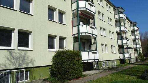 Außenansicht - Komfortabel wohnen: Frisch renoviert, grüne Lage & beste Anbindung