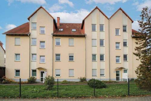 Vorderansicht - Vielseitige 3-Zimmer-Wohnung mit Balkon in ruhiger, idyllischer Lage bei Leipzig