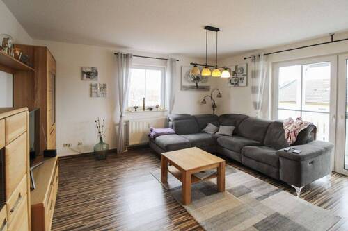 Wohnzimmer - 3 Zimmer Etagenwohnung zum Kaufen in Grafenau