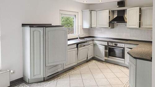 Einbauküche - 5 Zimmer Doppelhaushälfte in Berlin