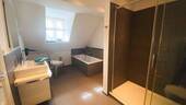 1. Bad en Suite mit Badewanne - 