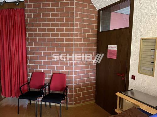 Eingangsbereich - Büro in Crailsheim