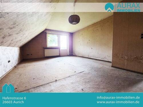 Schlafzimmer IV (OG) - 