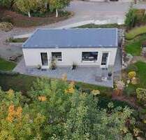 Wo Träume wachsen - Neubau mit Badeteich in sonniger, grüner windgeschützer Lage - Reifenberg