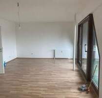 Helle 3-Zimmer-Wohnung in zentraler Lage inkl. Garage - Blumenthal - WG-geeignet - Bremen