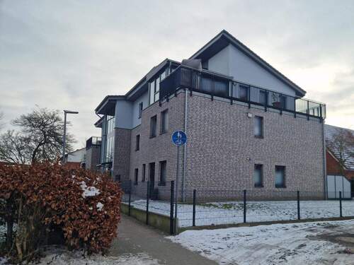 Weitere Seitenansicht der Immobilie - 2 Zimmer Etagenwohnung in Husum