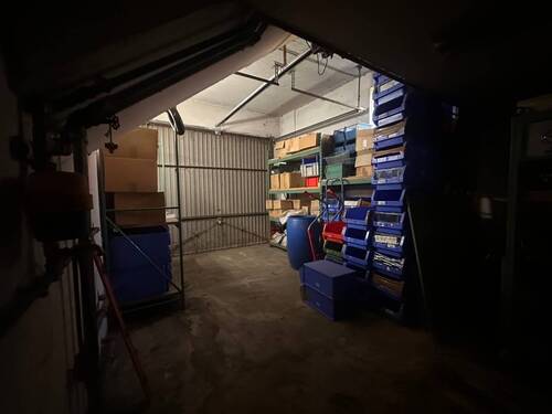 Garage - 