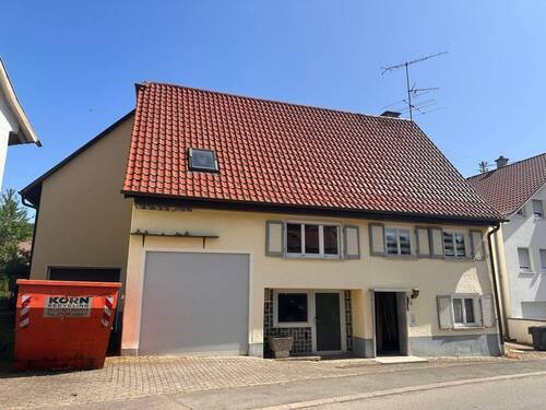 Seitenansicht - 7 Zimmer Bauernhaus, Landhaus in Zimmern unter der Burg