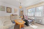 Zimmer 2 - 