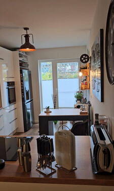 Küche Blick in Innenhof - 3 Zimmer Terrassenwohnung zum Kaufen in Hamburg