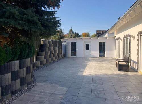 Terrassenansicht rechts - 