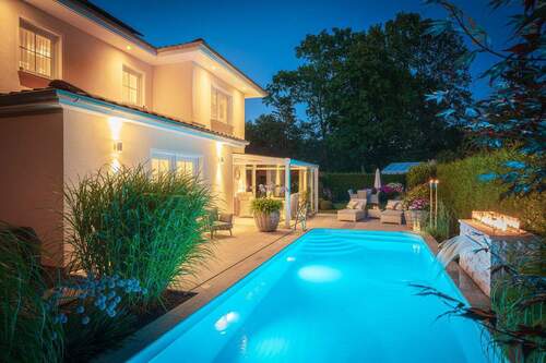 Bild 1 - Ihr Ruhepol am Rande von Berlin, Energiekl. A, in sonniger, ruhiger Lage mit großem Pool