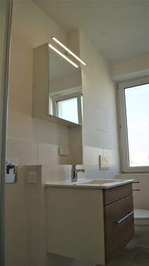 Musterwohnung_Bad.jpg - 3 Zimmer Etagenwohnung in Forst (Lausitz)