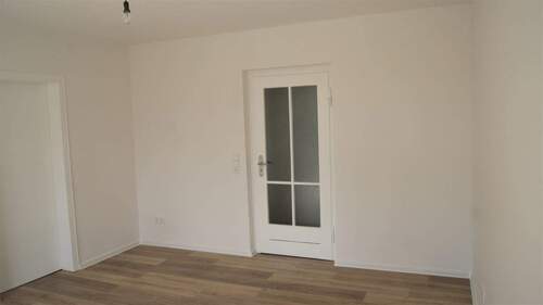 Musterwohnung_Wohnzimmer_2.jpg - 