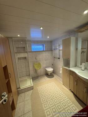 Dusche mit WC im UG - 