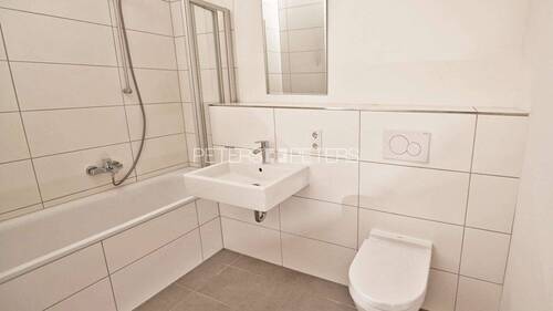 Badezimmer Beispiel - Etagenwohnung mit 68,20 m&sup2; in Hamburg zur Miete