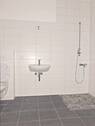 Bad mit ebenerdiger Dusche - 