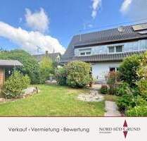 Modernisierte Doppelhaushälfte mit herrlichem Garten, Balkon und Doppelgarage in top gepflegtem Zustand. - Gernsbach