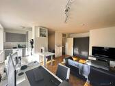 großzügiger und freundlicher Wohnbereich - 1 Zimmer Etagenwohnung in München / Solln
