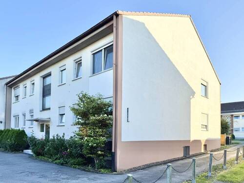 Hausansicht - Etagenwohnung mit 60,90 m² in Horn-Bad Meinberg zum Kaufen