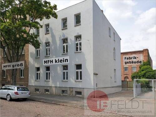 Straßenseitige Hausansicht - 