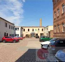 Entwickler aufgepasst: Teilvermietetes Gebäude-Ensemble mit viel Potenzial für Gewerbe & Wohnen - Köthen (Anhalt)