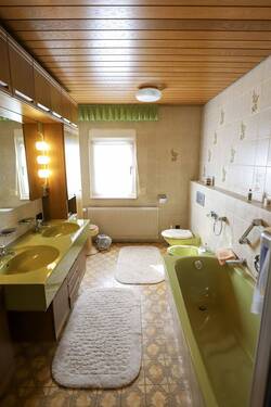 Dusch-, und Wannebad - Obergeschoss - 
