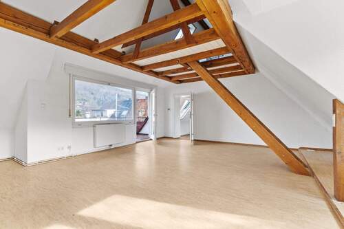 Wohnbereich im Dachgeschoss - 5 Zimmer Doppelhaushälfte zum Kaufen in Baden-Baden