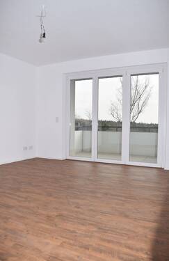 Wohnzimmer - Etagenwohnung mit 80,20 m&sup2; in Oerlinghausen zur Miete