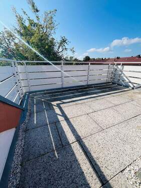 Balkon / Dachterrasse - 