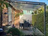Geschützte seitliche Terrasse - 