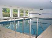 Schwimmbad zur Mitbenutzung im Haus - 