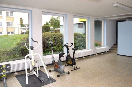 Fitnessraum im Schwimmbad - 