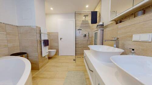 Großes Badezimmer - 