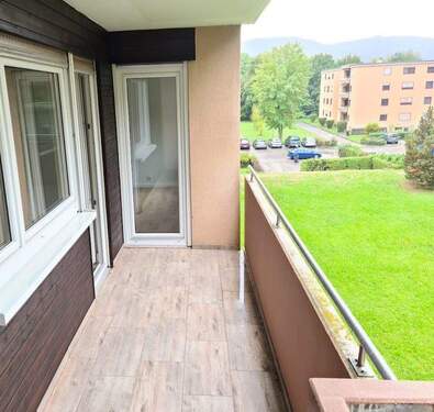 Balkon Bild 1 - MODERNISIERTE TOLLE WOHNUNG - 1.140,00&nbsp;EUR Kaltmiete, ca.&nbsp; 92,00&nbsp;m&sup2;&nbsp;Wohnfl&auml;che
