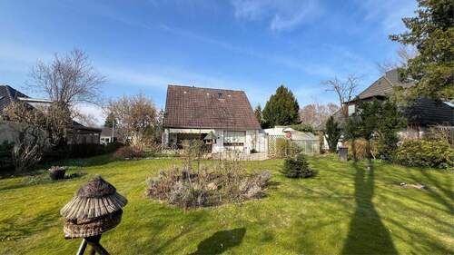 Garten in Südlage - Einfamilienhaus mit 129,00 m&sup2; in Reinbek zum Kaufen