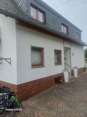 Bild 1 - Einfamilienhaus mit Einliegerwohnung