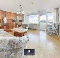 Gepflegte 2-Zimmer-Wohnung mit Balkon, Aufzug und guter Raumaufteilung - Hirschau