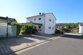 Carporteinfahrt - Einfamilienhaus mit 191,00 m² in Ochsenfurt zum Kaufen