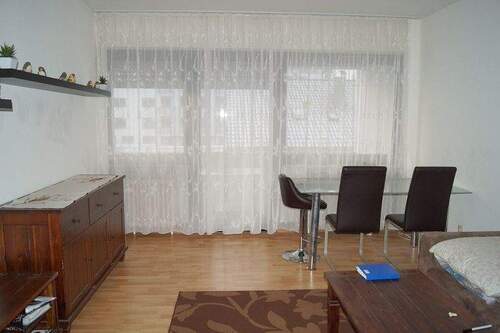 Wohnen - 2-Zimmer-Wohnung mit Balkon und Garage