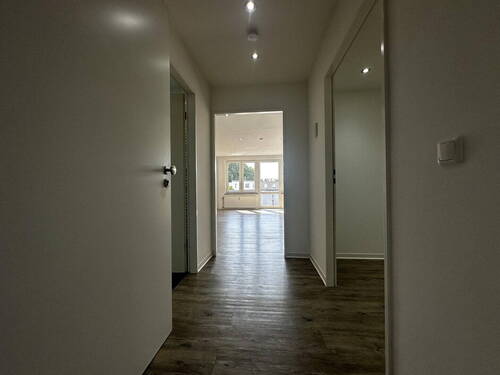 Diele / Flur - 2 Zimmer Etagenwohnung zur Miete in Alsdorf