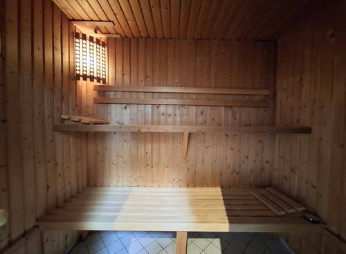 14.Sauna.JPG - 