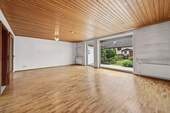 Wohn- und Esszimmer - 5 Zimmer Reihenmittelhaus zum Kaufen in Salzgitter